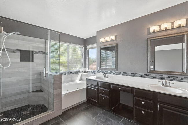 Building Photo - 4274 E Creosote Dr