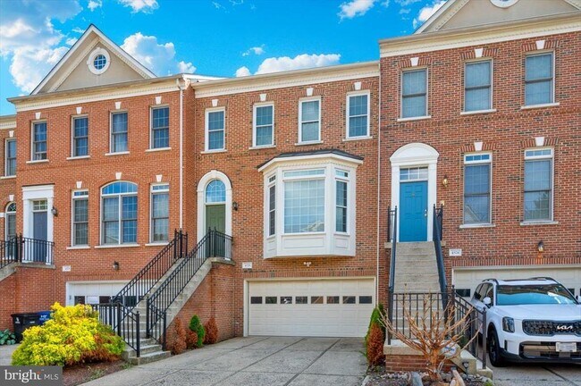 Building Photo - 4576 Fair Valley Dr