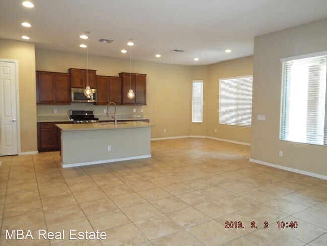 Building Photo - 3 br, 2 bath House - 5714 E Jake Hvn