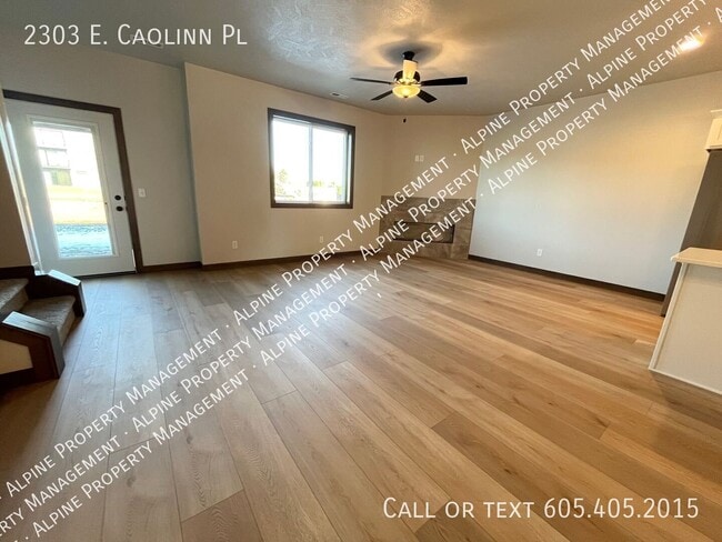 Building Photo - 2303 Caolinn Pl