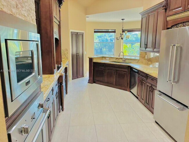 Building Photo - 5015 Stillwater Terrace