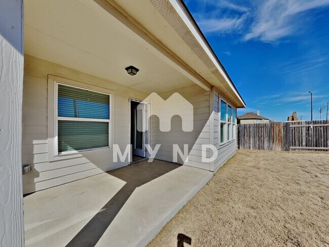 Building Photo - 20421 Whimbrel Ct