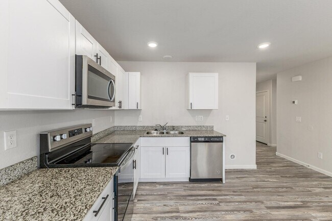 Building Photo - 14514 S Vera Cruz Rd