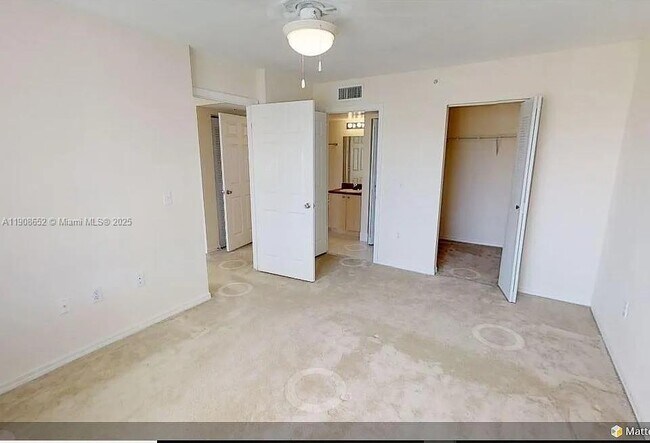 Building Photo - 4190 San Marino Blvd