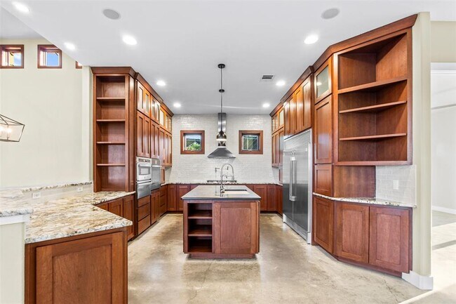 Building Photo - 9208 Madrone Ranch Trail