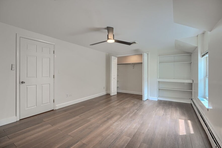 Building Photo - 1703 Roland Ave