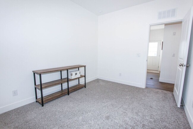 Building Photo - New Manufactured Home in Paulden