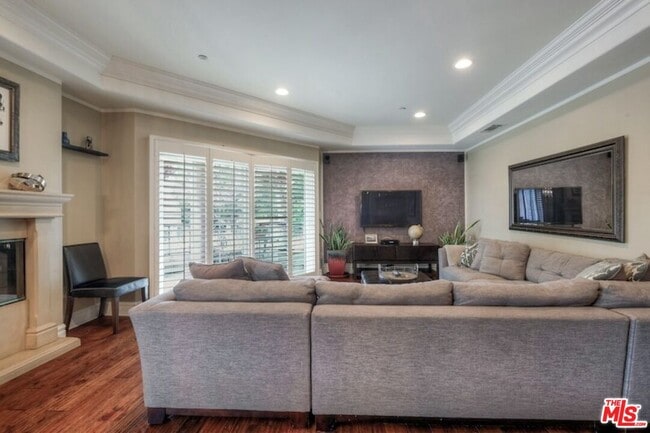 Building Photo - 11578 Iowa Ave