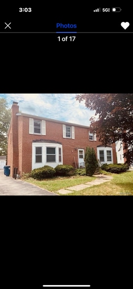 Front - 199 Fairgreen Dr