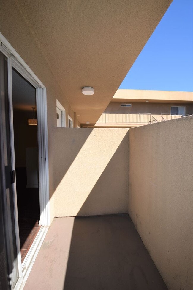 Building Photo - 11255 Huston St