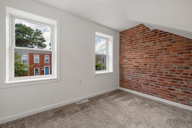 Building Photo - 1259 Washington Blvd