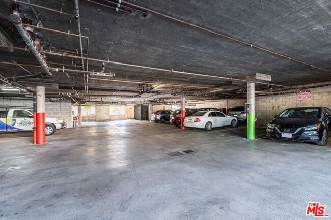 Building Photo - 14816 Friar St