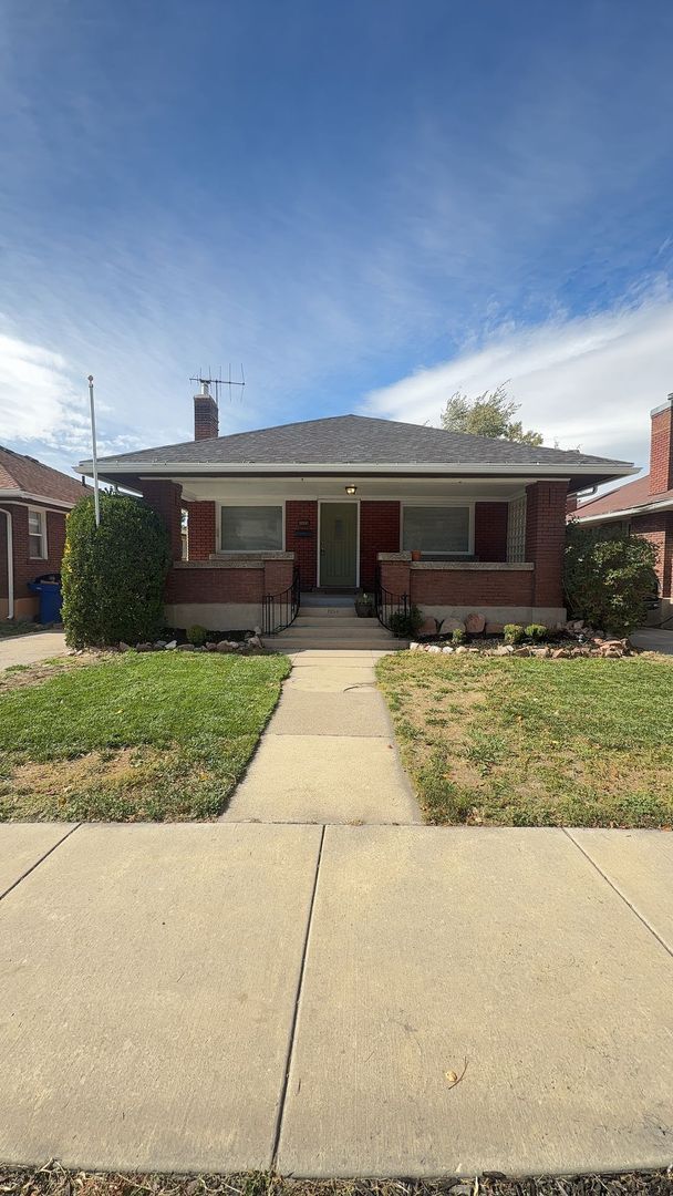 Building Photo - Cozy Bungalow in Prime Sugar House Location