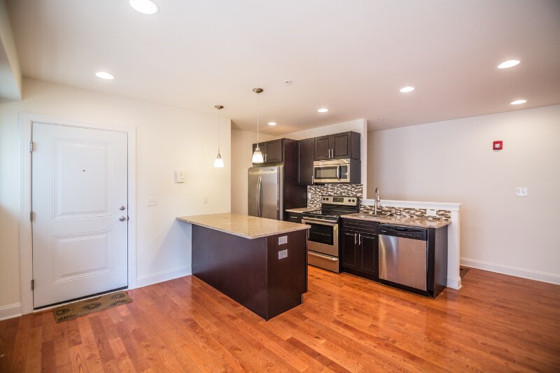 Building Photo - 3614 Spring Garden St