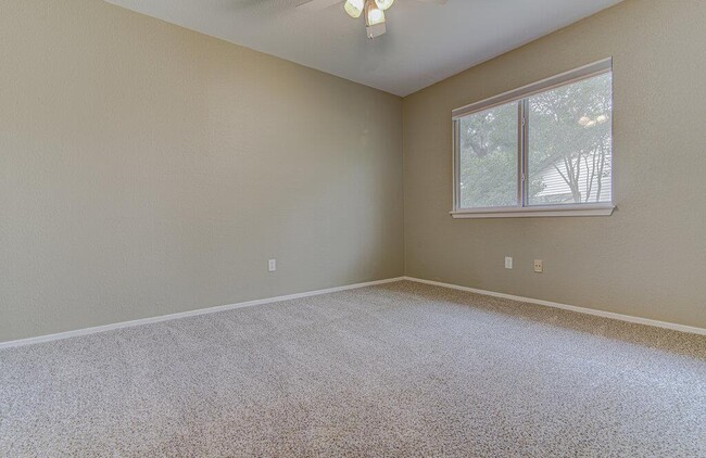 Building Photo - 12430 Wycliff Ln