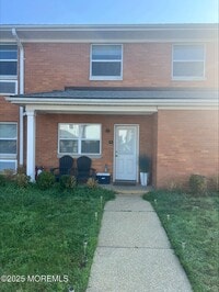 Building Photo - 380 Division St