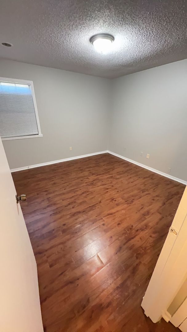 Building Photo - Charming 3 Bedroom, 2 Bath Home in Memphis...