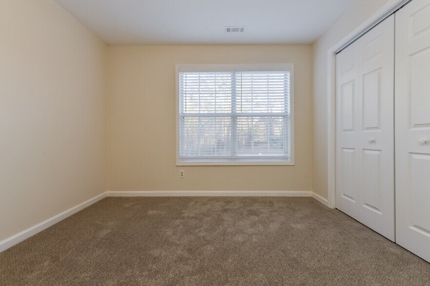 Building Photo - 357 Chase Marion Way