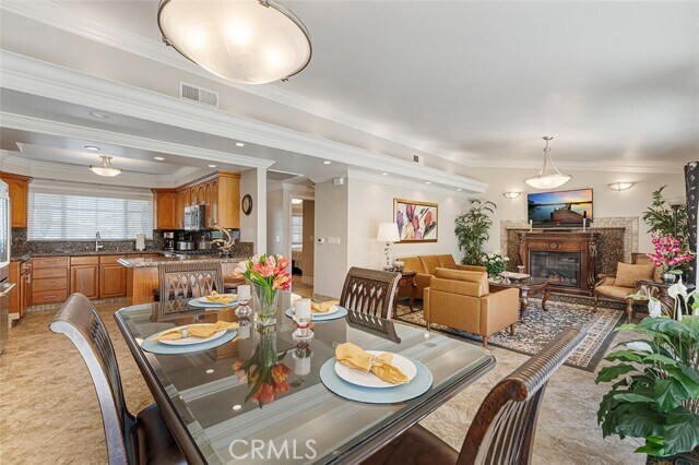 Building Photo - 14022 Elmbrook Dr
