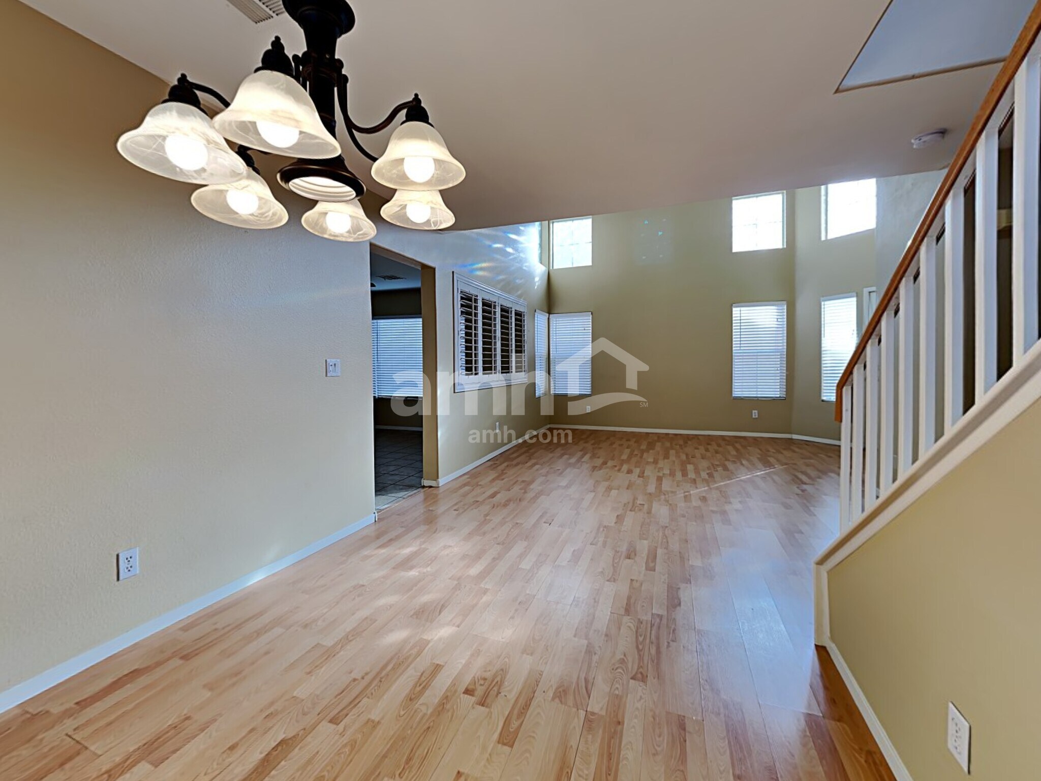 Building Photo - 9034 Dulcimer Ln