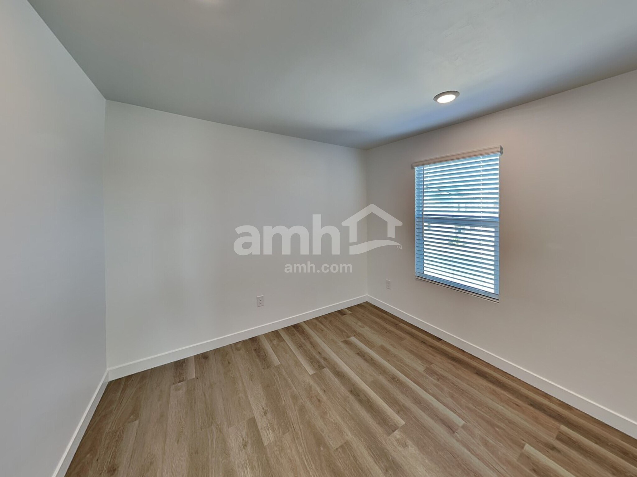 Building Photo - 7352 S Avenida Obelo