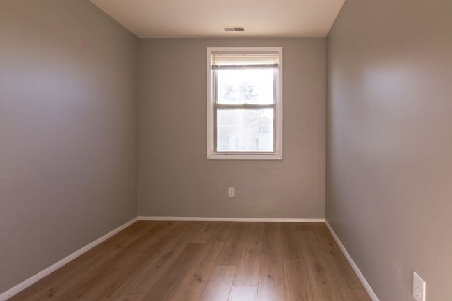 Building Photo - 14 N Black Horse Pike