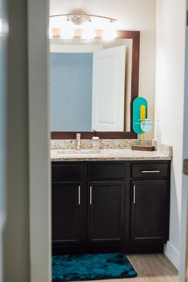 Building Photo - 202 E Main St