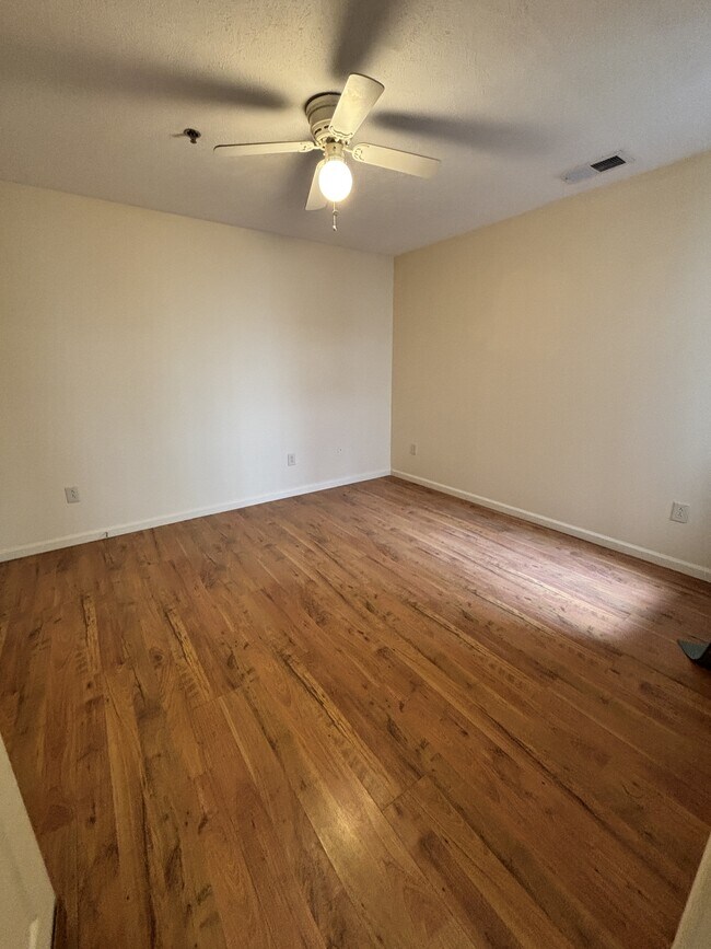 Building Photo - 1101 University Commons Dr