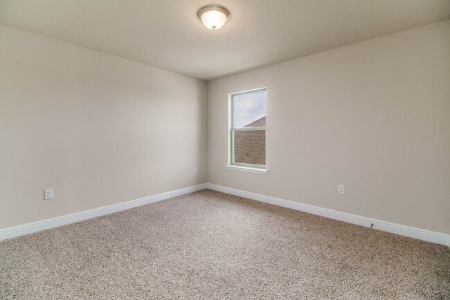 Building Photo - Stunning Two-Story Home with 4 Bedrooms, 2.5 Baths, and an Upstairs Living Room!