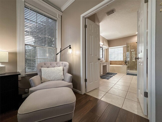 Building Photo - 1804 San Jose St