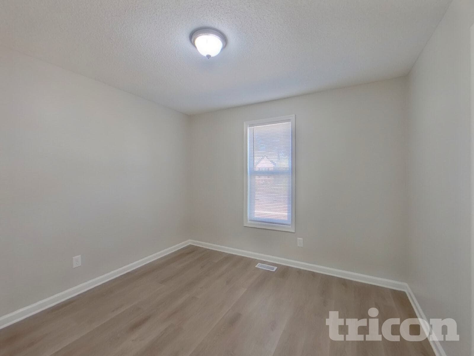 Building Photo - 118 Goldleaf St