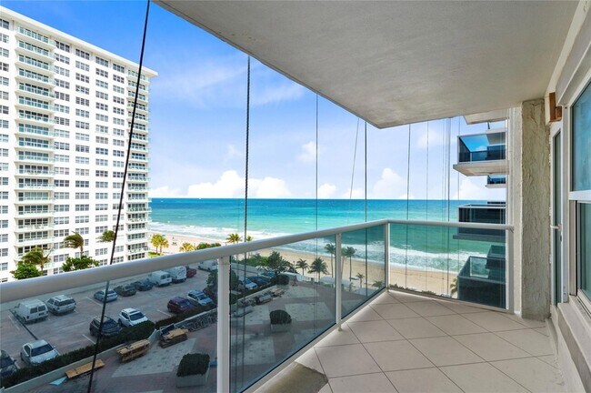 Building Photo - 3500 Galt Ocean Dr