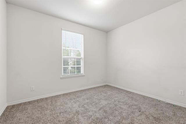 Building Photo - 920 Violet Wy