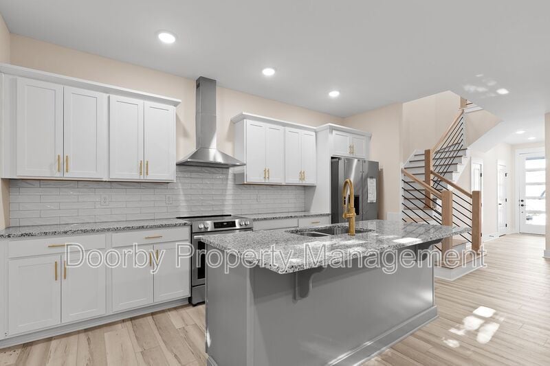 Building Photo - 432 Wayne Ave