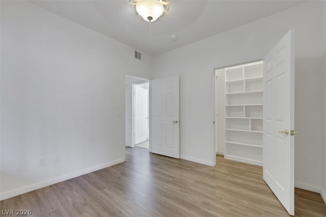 Building Photo - 7103 S Durango Dr