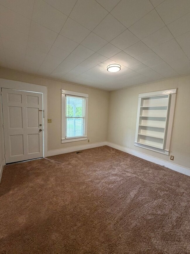 Building Photo - 3008 James Dail Rd