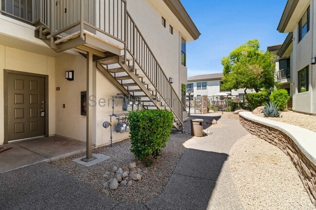 Building Photo - 6900 E Princess Dr