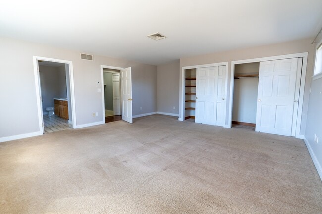 Building Photo - 363 Blackstrap Rd