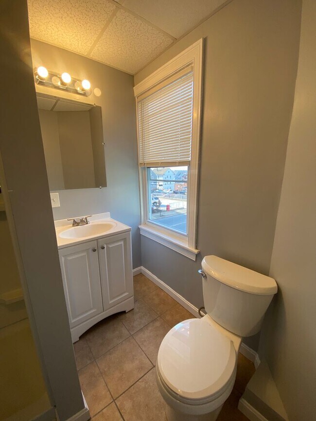 Building Photo - 399-401 Orms Street