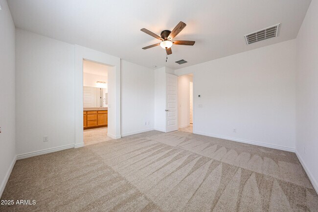 Building Photo - 8857 W Colter St