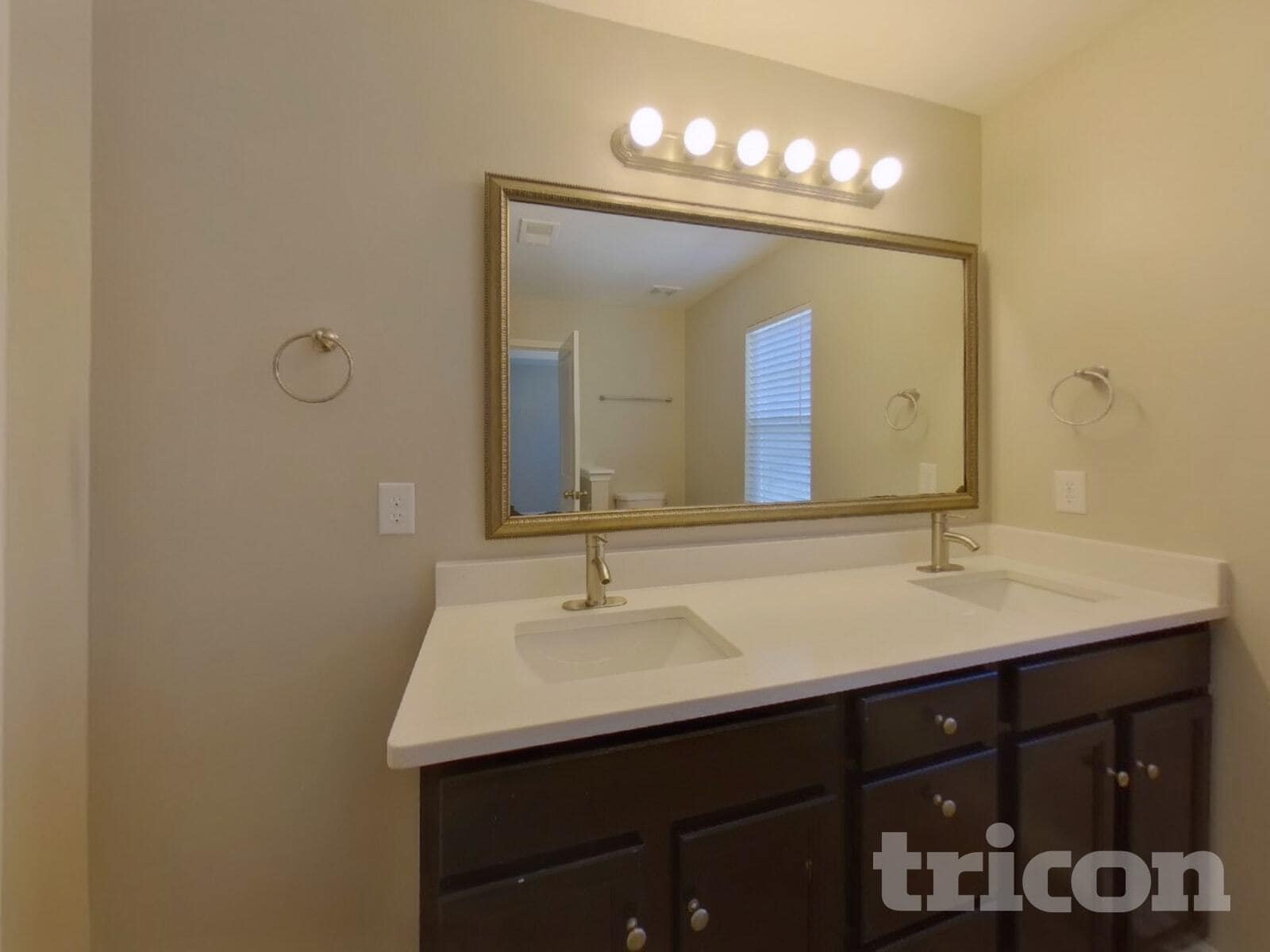 Building Photo - 234 Chestnut Oak Ln