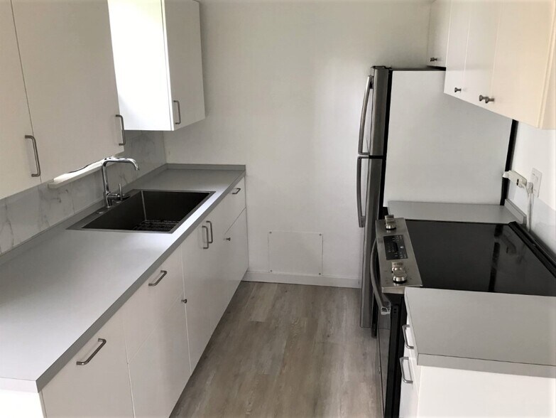 Building Photo - 1543 2nd St