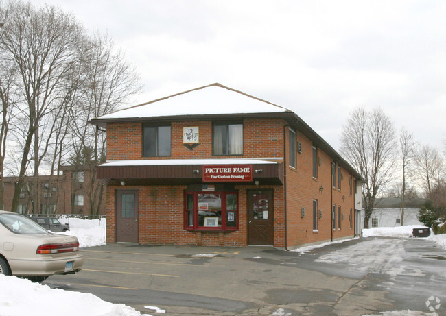 Building Photo - Maple Street Apartments