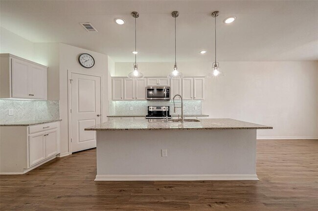 Building Photo - 1017 White Birch Ln