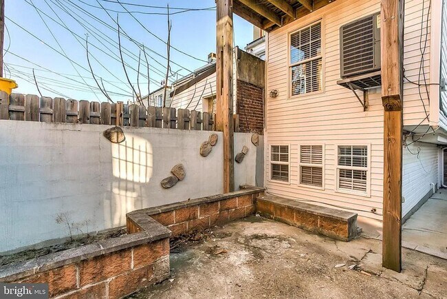 Building Photo - Stunning Three-Story Home in the Heart of Canton with Modern Upgrades and Expansive Roof Deck