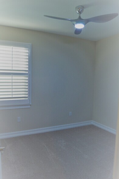 Building Photo - 636 Ibiza Loop