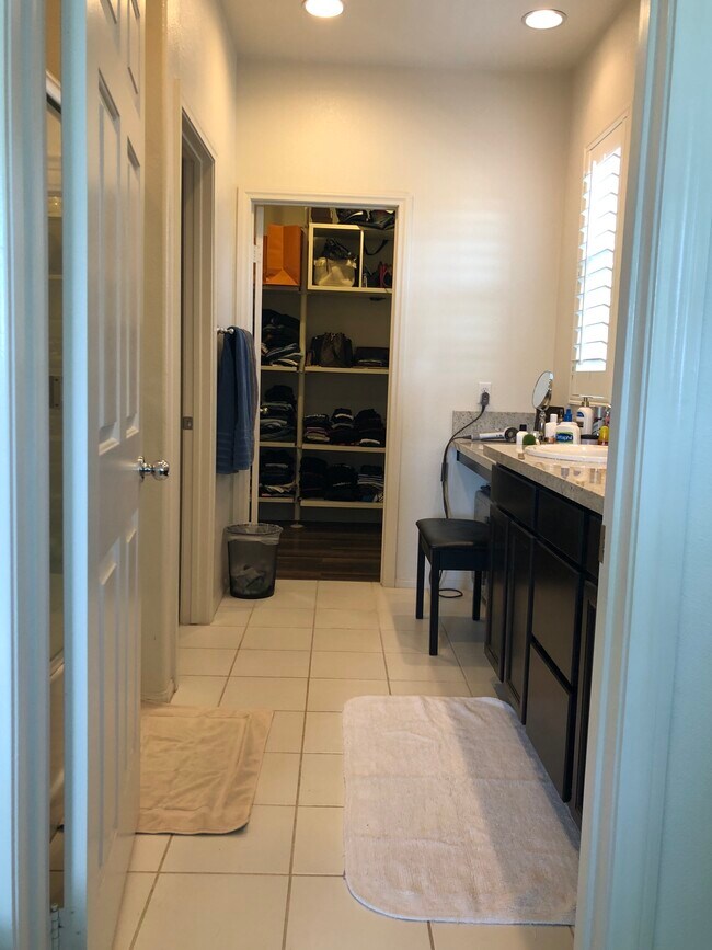 Building Photo - 10563 Mandevilla Ct