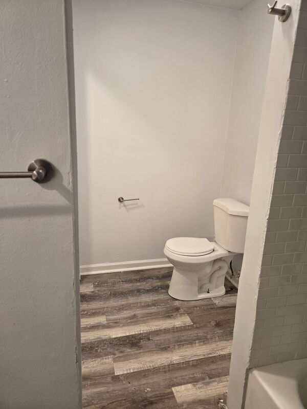 Building Photo - 1861 E 78th St