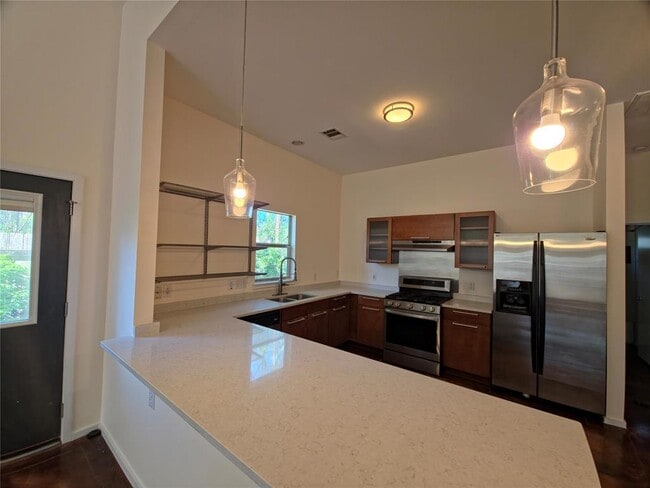 Building Photo - 3806 Menchaca Rd