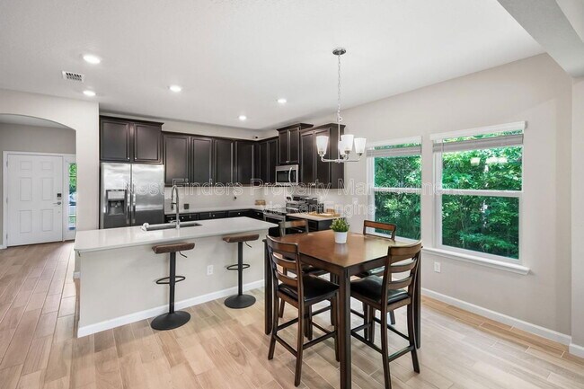 Building Photo - 10165 Roman Ln